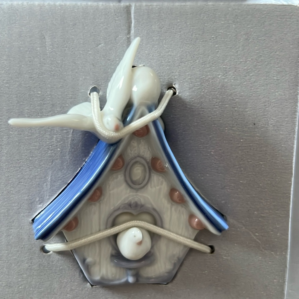 Lladro 1996 Porcelain Home Sweet Home Ornament